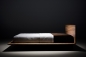 Preview: SLIM łóżko designerskie z litego drewna – szlachetniejsza wersja klasyki gatunku
